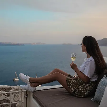 Blue Art Caves - Lunar Sea Villa Oia (Santorini)