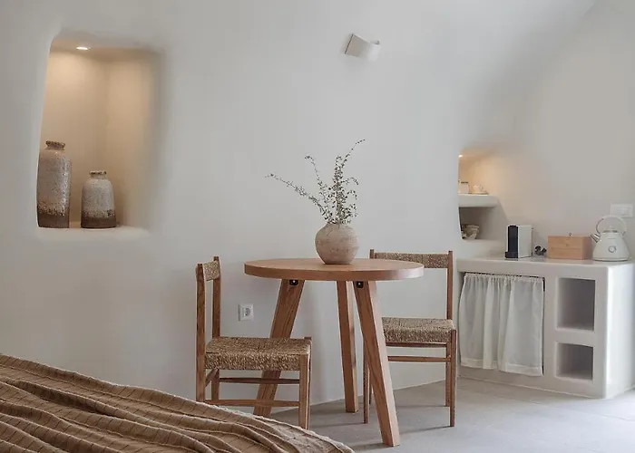 Blue Art Caves - Lunar Sea אויה