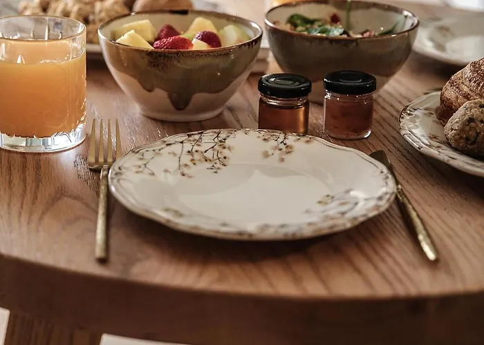 Blue Art Caves - Lunar Sea * אויה