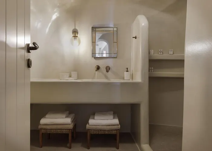 Villa Blue Art Caves - Lunar Sea *