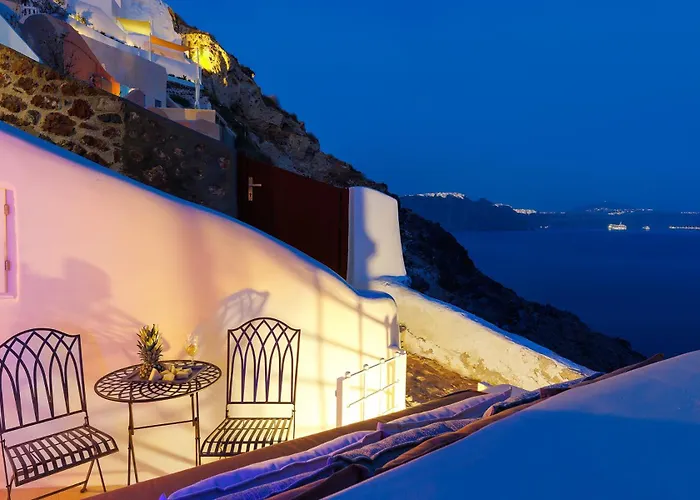 Blue Art Caves - Lunar Sea