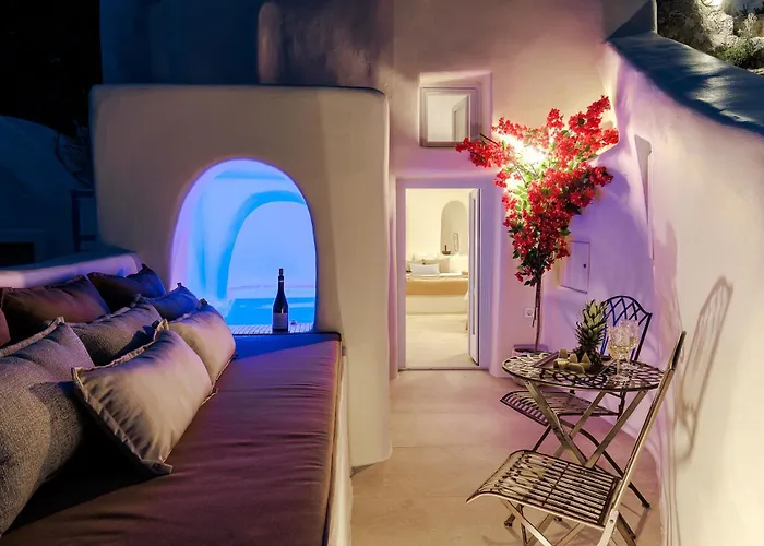 Blue Art Caves - Lunar Sea