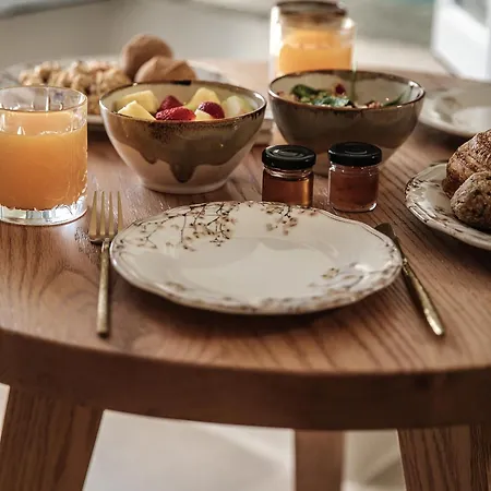 Blue Art Caves - Lunar Sea * Oia (Santorini)